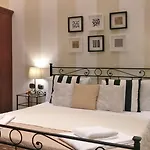 Spagna Lemon Suites